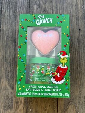The Grinch Green Apple Scented Bath Balm and Sugar Scrub
New in box
